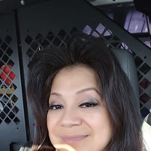 Meet your Posher, Debra